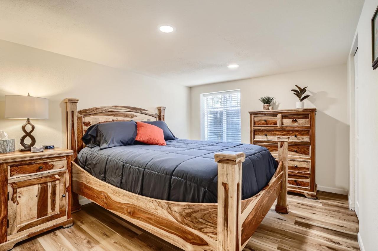 Sloans Lake Getaway - Basement Apartment Near Broncos And Downtown Denver Lakewood Dış mekan fotoğraf