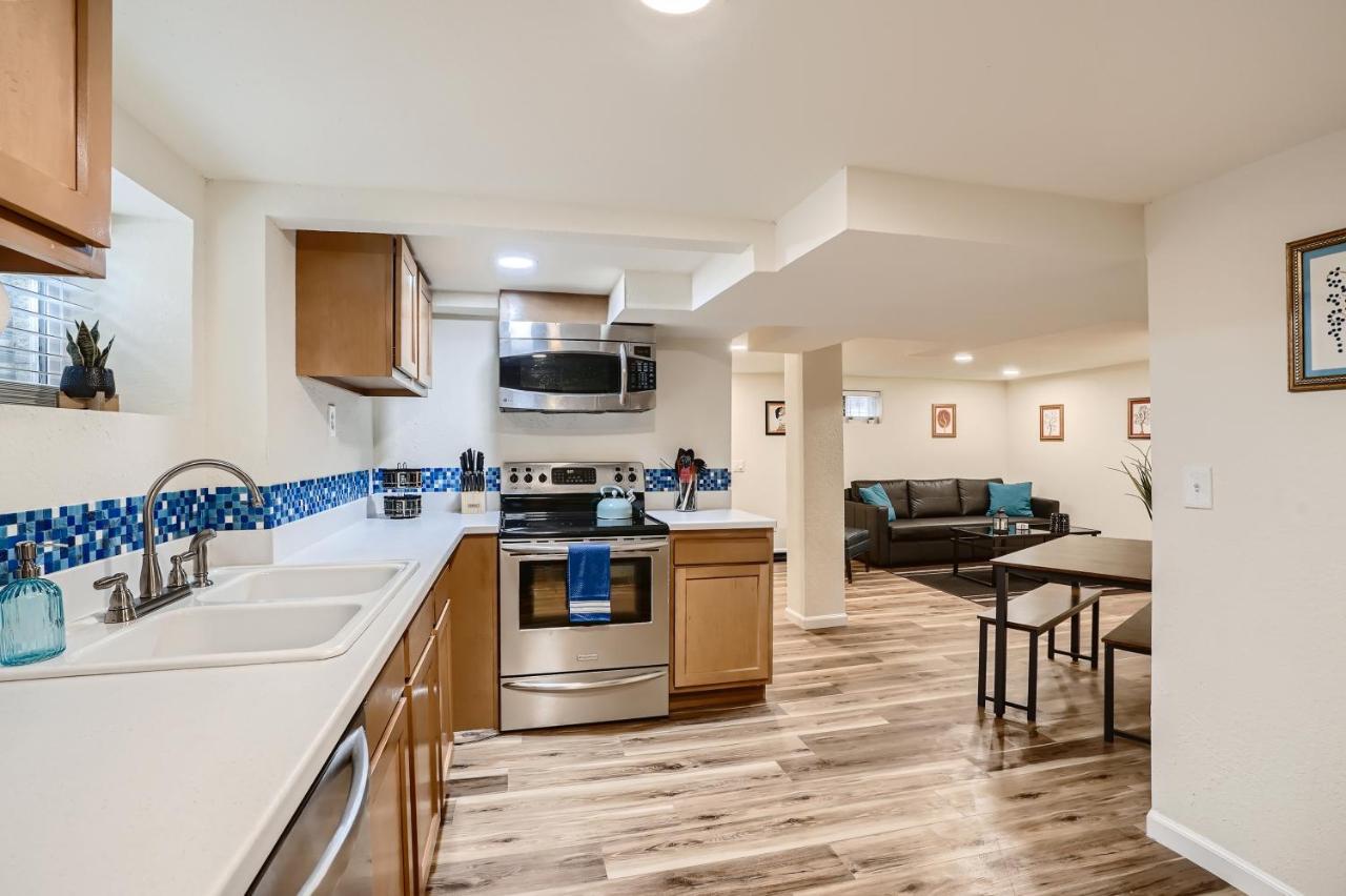 Sloans Lake Getaway - Basement Apartment Near Broncos And Downtown Denver Lakewood Dış mekan fotoğraf